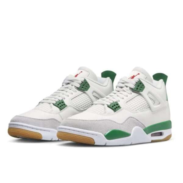 Air Jordan 4 X SB (Pine Green)